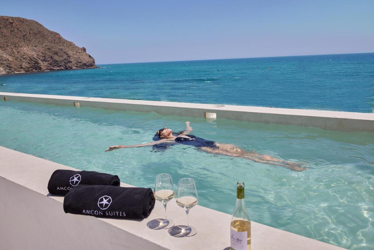 Ancon Suites カルボネラス エクステリア 写真