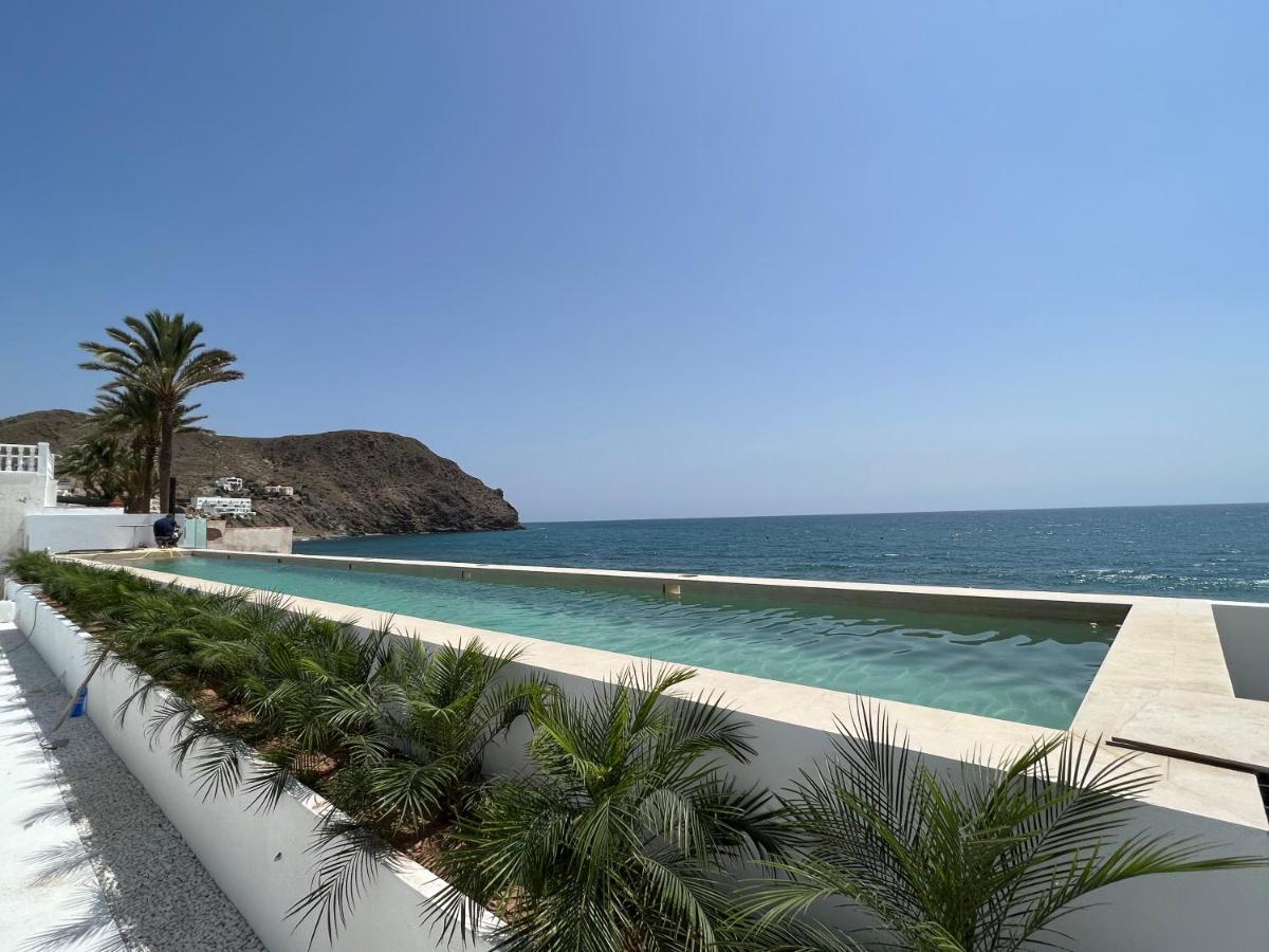 Ancon Suites カルボネラス エクステリア 写真
