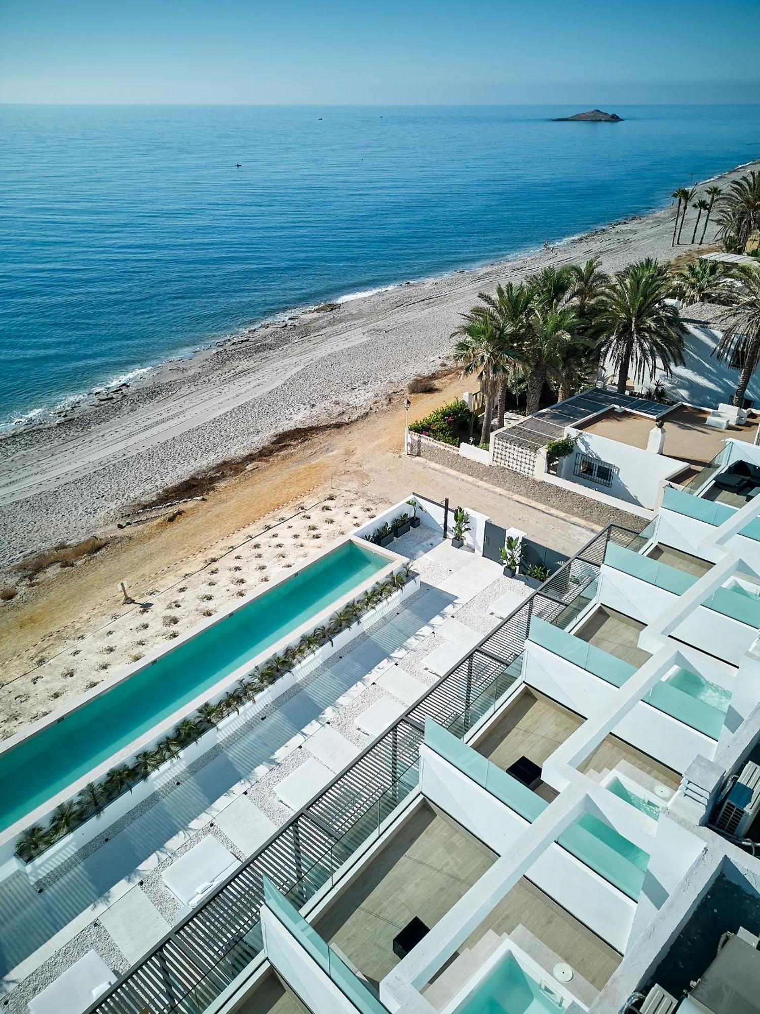Ancon Suites カルボネラス エクステリア 写真